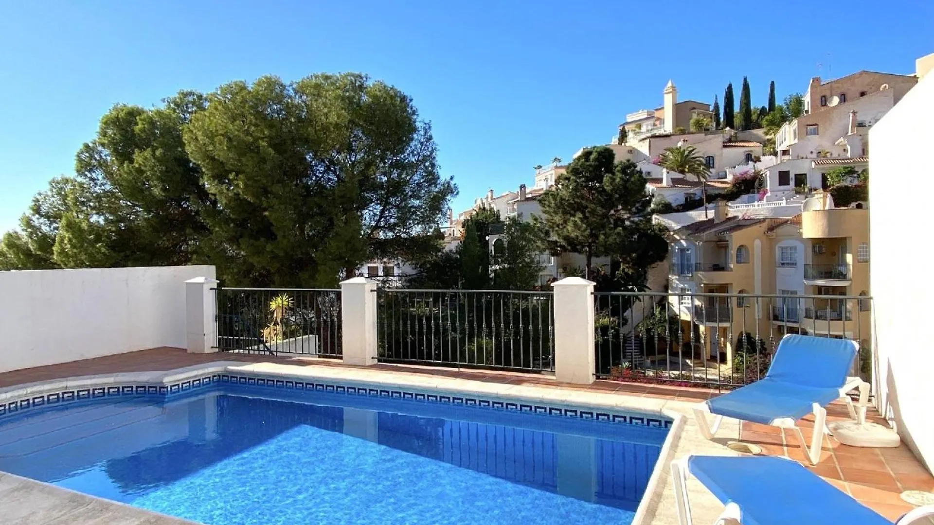 Ferienhaus Mit Privatpool Fuer 7 Personen Ca 150 Qm In Nerja, Andalusien Costa Del Sol